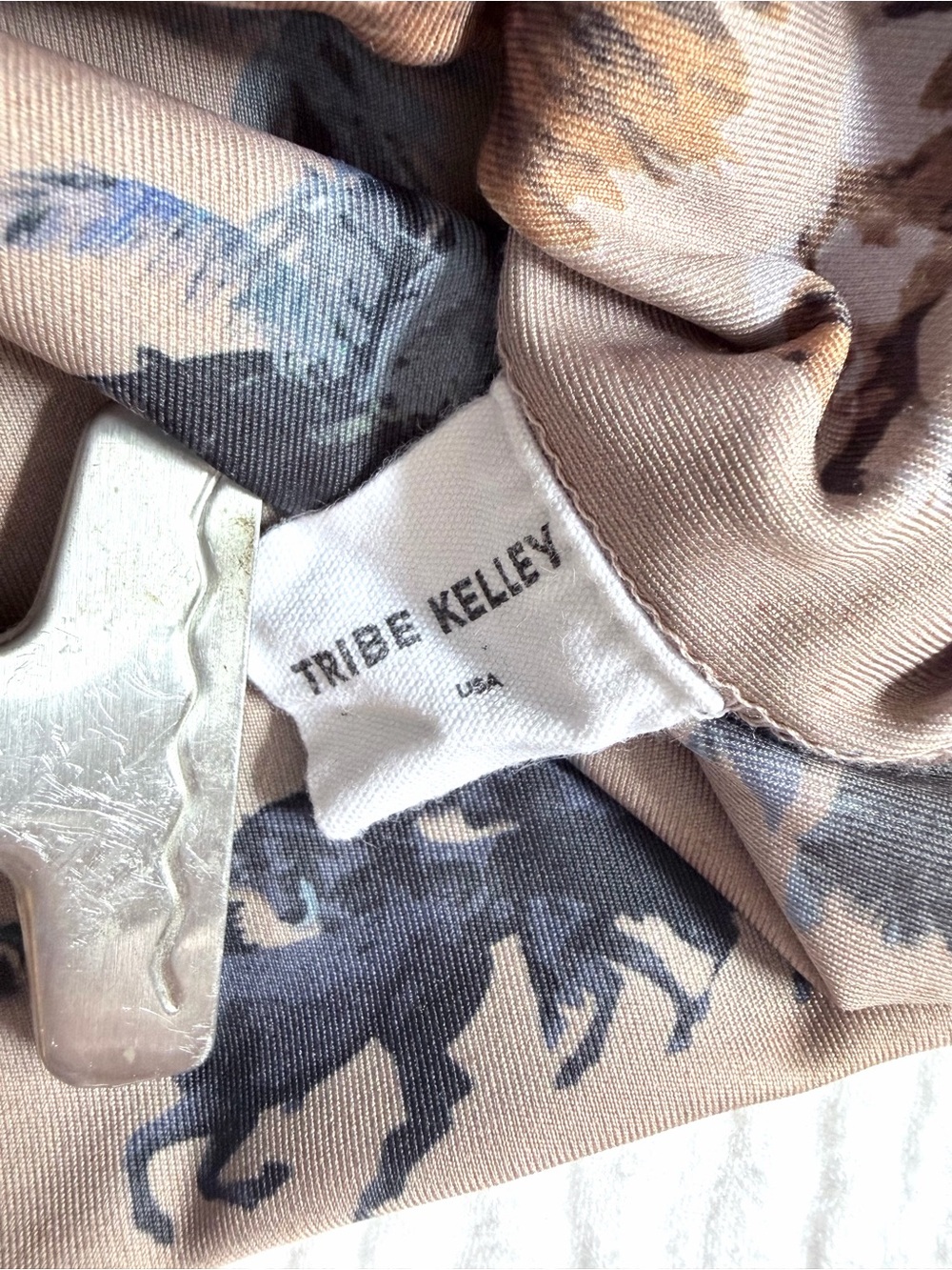 Tribe Kelley Sculpting Traveler Bra Top Beach Cowboy Scenic Horses Palms Large - Picture 9 of 11